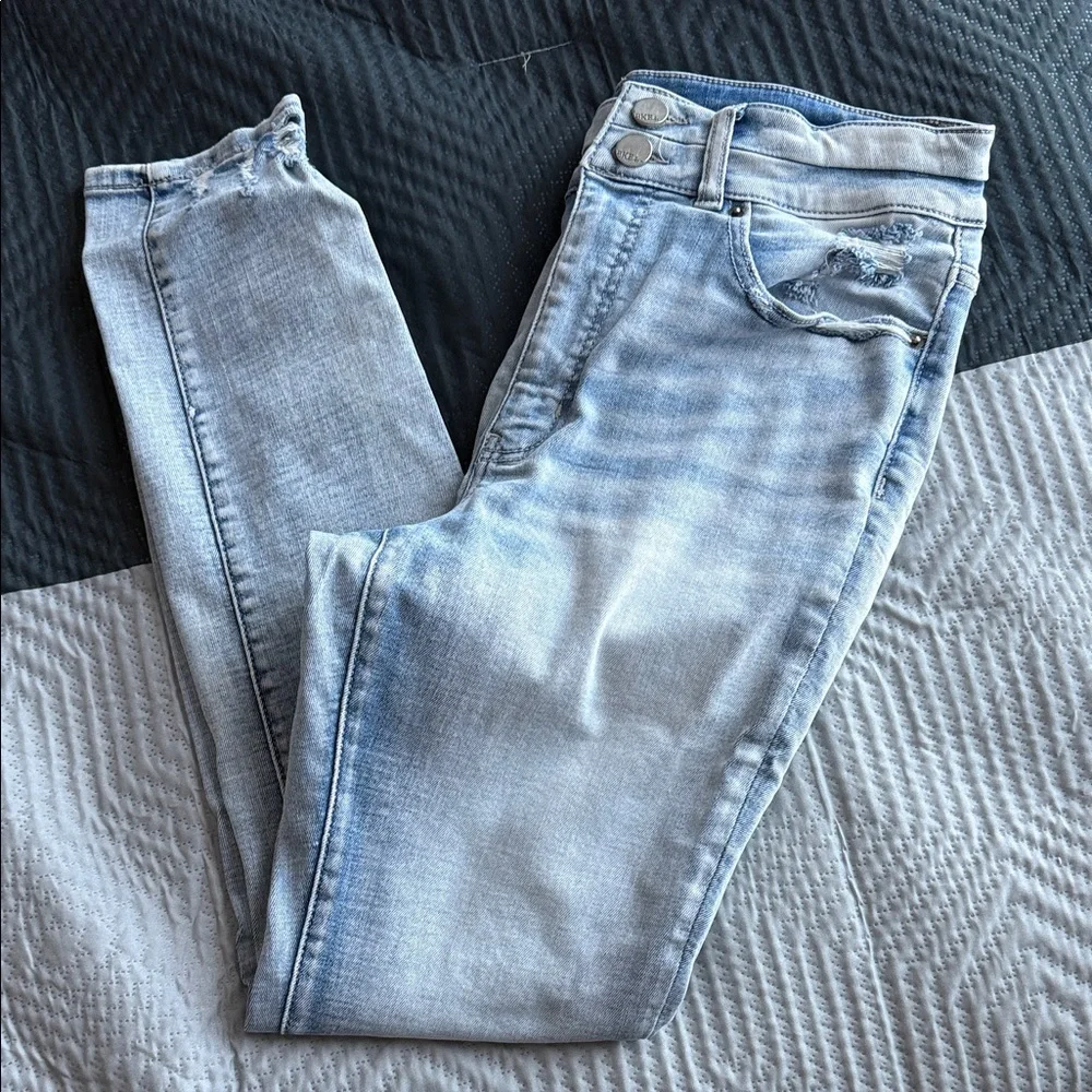Light Wash Distressed Women's Jeans BKE PARKER - Picture 2 of 10